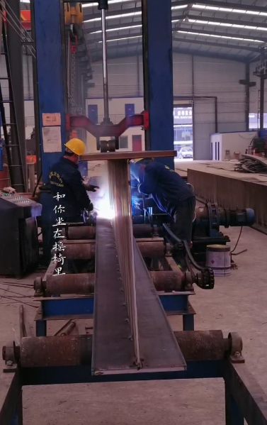 甘肃武都钢结构厂H型钢组立机